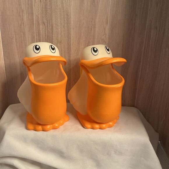 Munchkin Other - Munchkin Watering Cans Waterers For Kids Unisex Bath Pelican Toys 2007